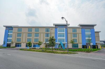 Storage Units at SmartStop Self Storage - 50 Cityview Blvd, Vaughan, ON